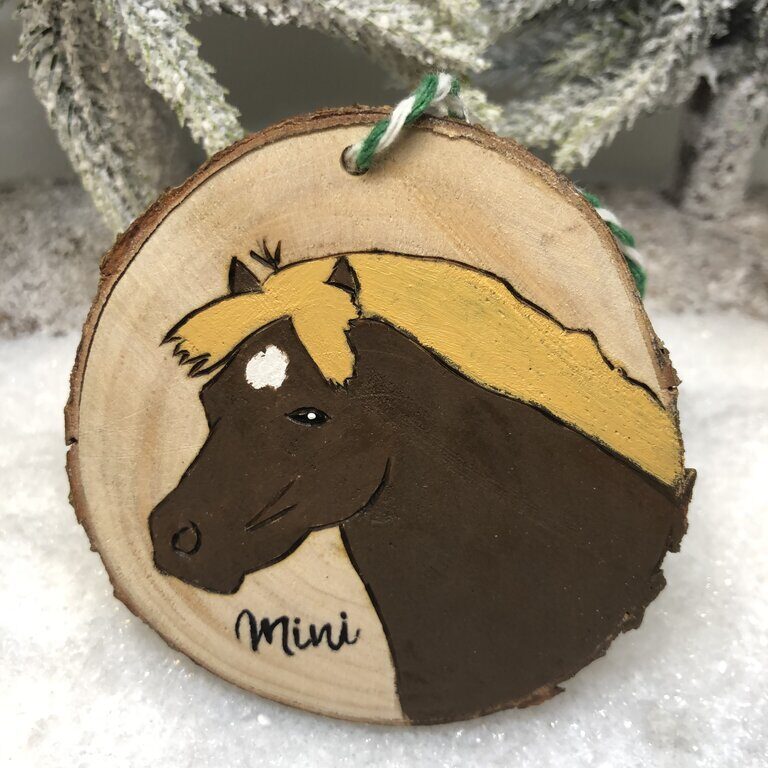 Découvrez mes décorations de Noël personnalisées aux couleurs de votre cheval décoration de Noël en bois personnalisée cheval