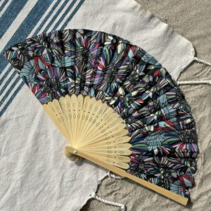 Éventail personnalisé en tissu à fleurs et perroquets multicolores