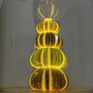 Lampe décorative en oursins naturels