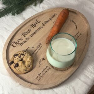 Plateau du Père Noël en bois gravé